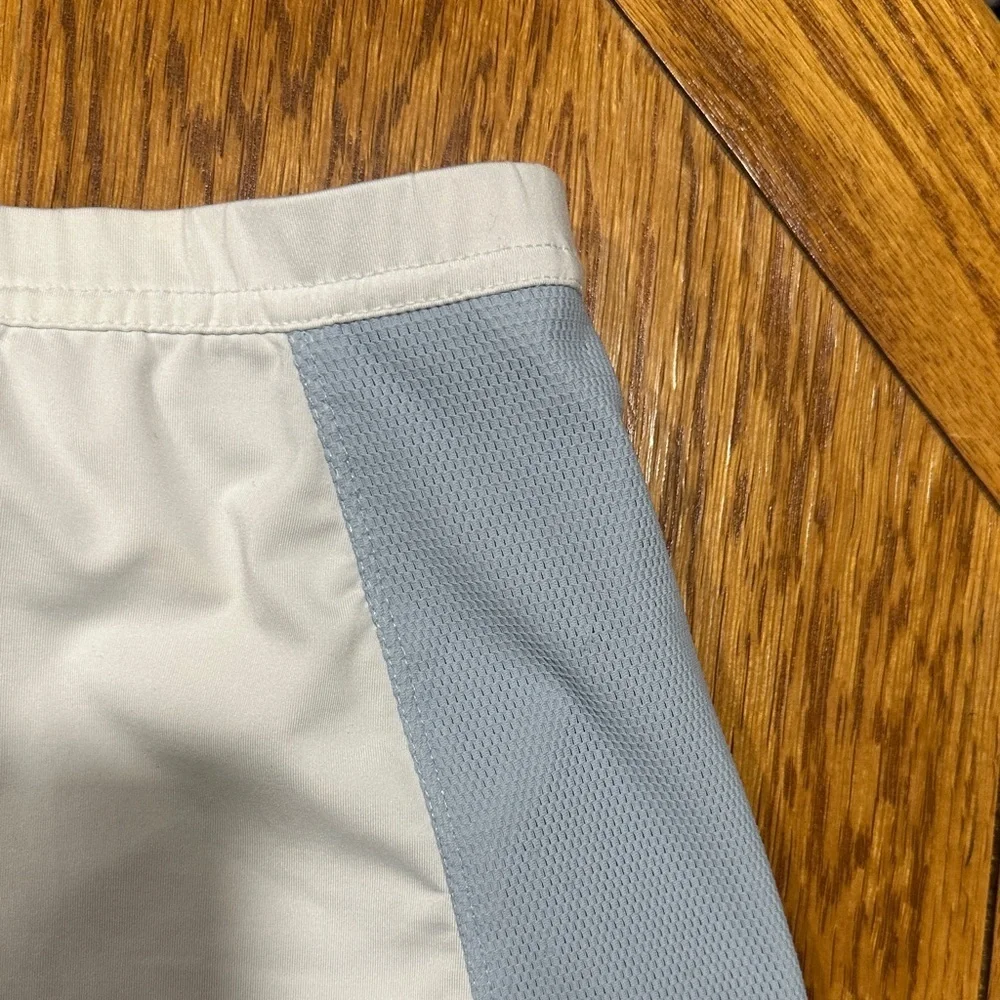 *TAIL* White x Blue Mini Golf Skort Size Small